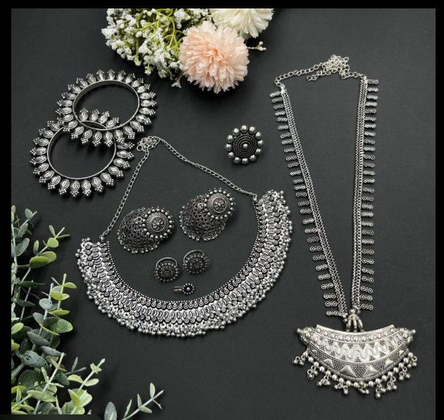 Oxidized Jewellery – A Timeless Trend in Fashion Accessories oxidized jewellery ,jewellery